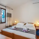 아파트 Family Friendly Seaside Kanica, Rogoznica - 4269 Ražanj