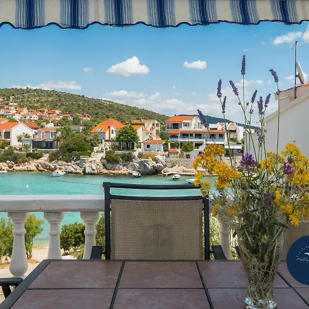 Apartament Family Friendly Seaside Kanica, Rogoznica - 4269 Ražanj