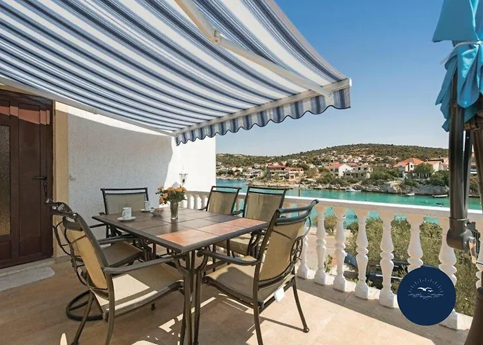 Appartamento Family Friendly Seaside Kanica, Rogoznica - 4269 Ražanj