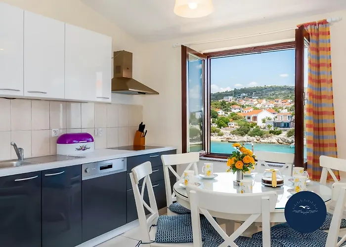 Family Friendly Seaside Kanica, Rogoznica - 4269 Daire *