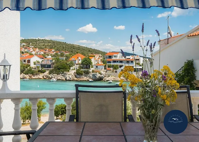 Appartamento Family Friendly Seaside Kanica, Rogoznica - 4269 Ražanj